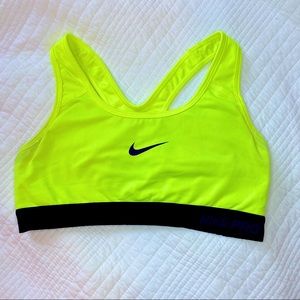 NIKE NEON YELLOW SPORTS BRA